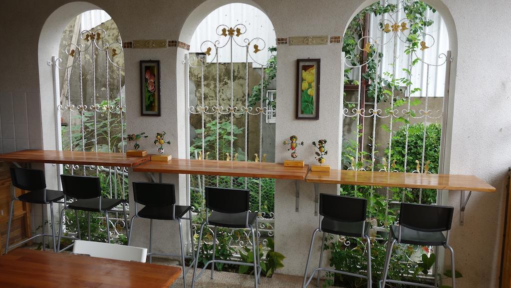Alongs Garden Bed and Breakfast Heng-ch'un Exterior foto