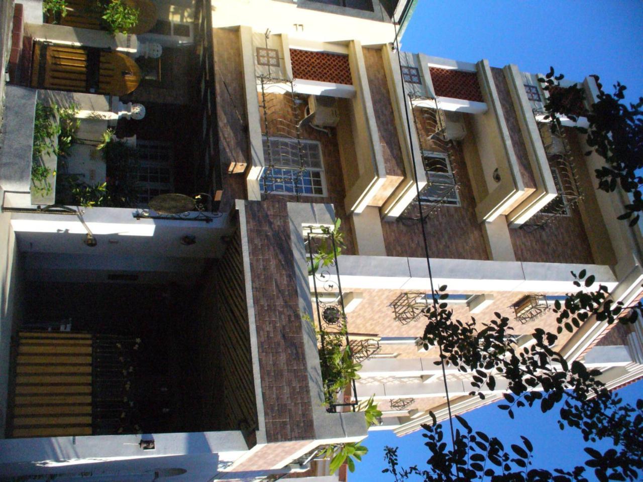 Alongs Garden Bed and Breakfast Heng-ch'un Exterior foto